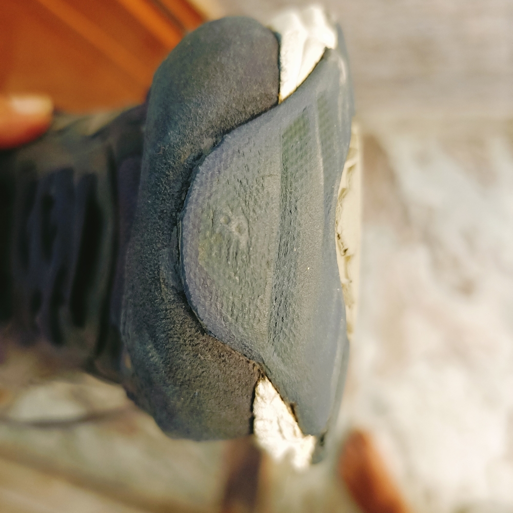 NEW BALANCE 900v4 sneakers - Picture 14 of 15